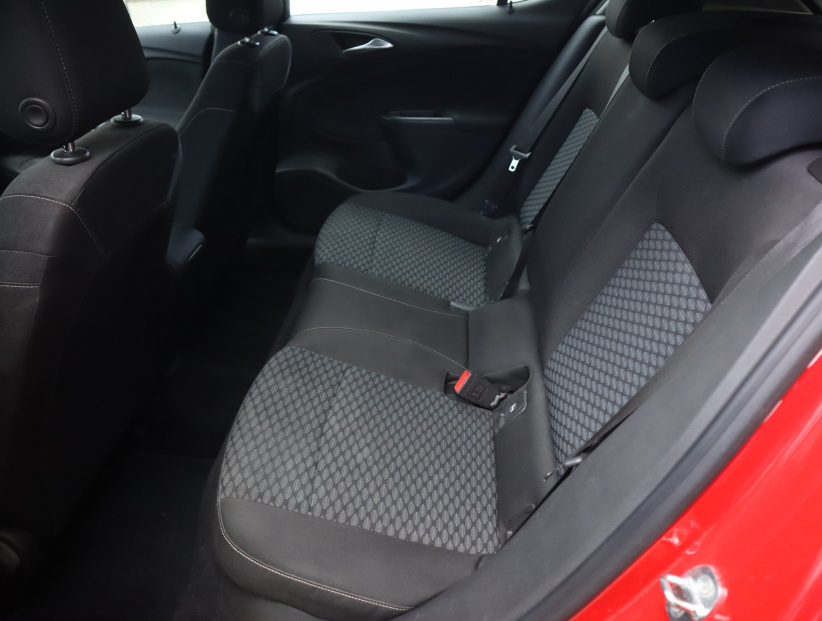 Opel Astra, 2015