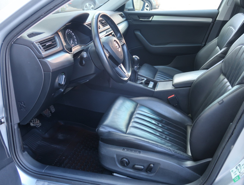Škoda Superb, 2016