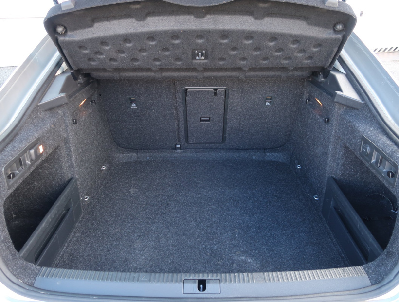 Škoda Superb, 2016