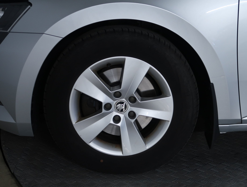 Škoda Superb, 2016
