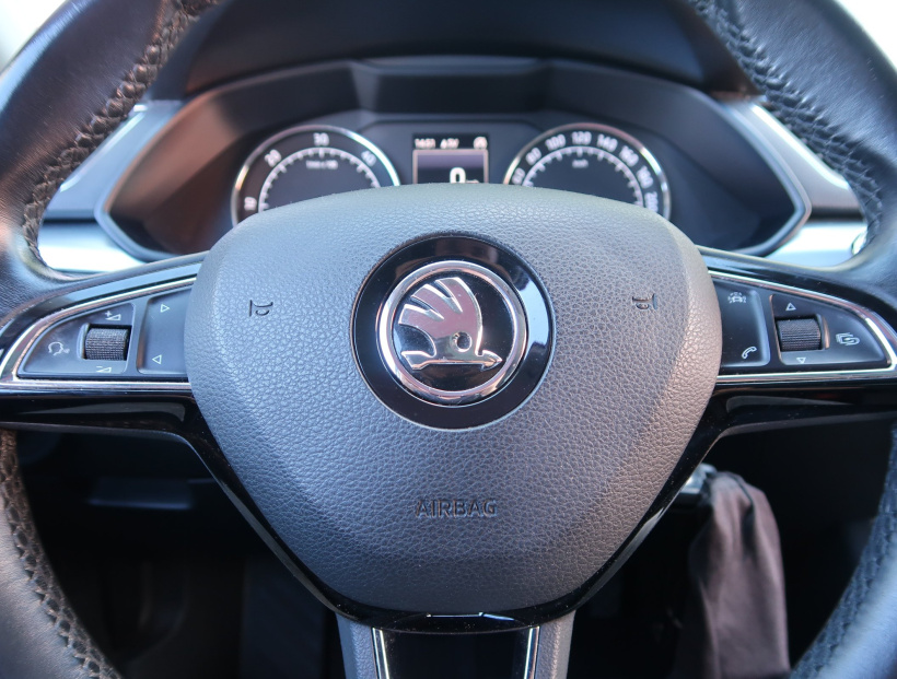 Škoda Superb, 2016