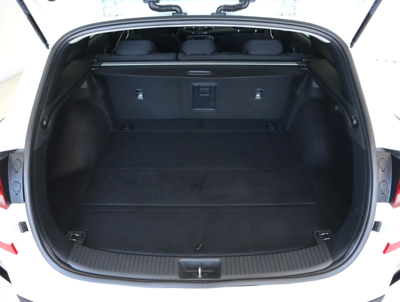 Hyundai i30, 2025
