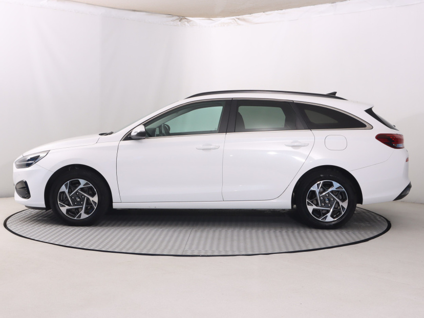 Hyundai i30, 2025