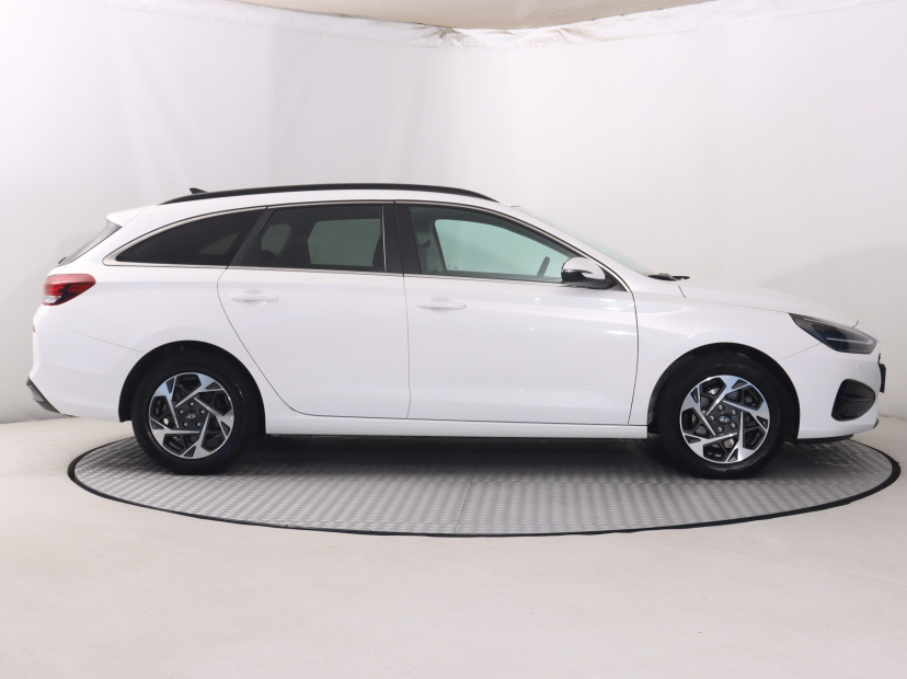 Hyundai i30, 2025