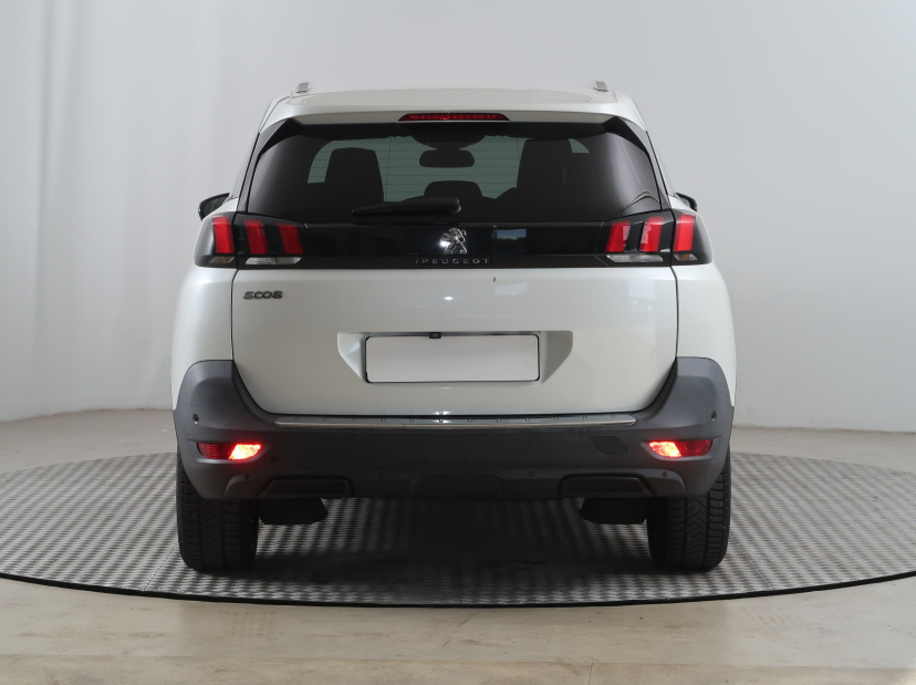 Peugeot 5008, 2019