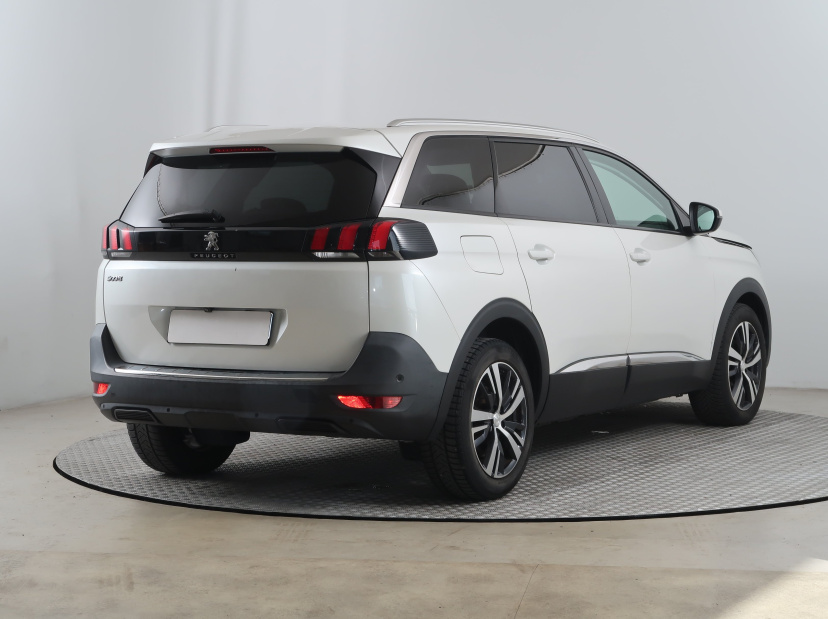 Peugeot 5008, 2019