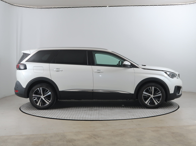 Peugeot 5008, 2019