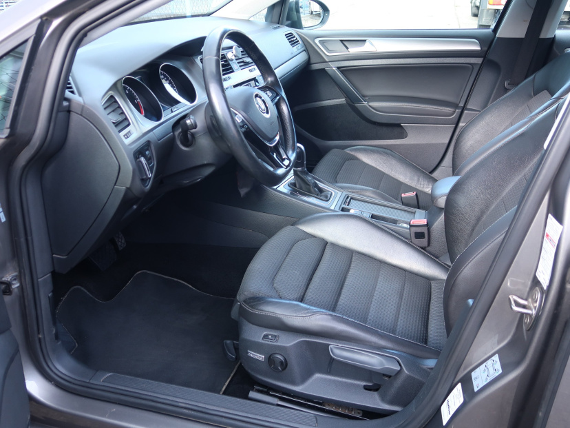 Volkswagen Golf, 2014