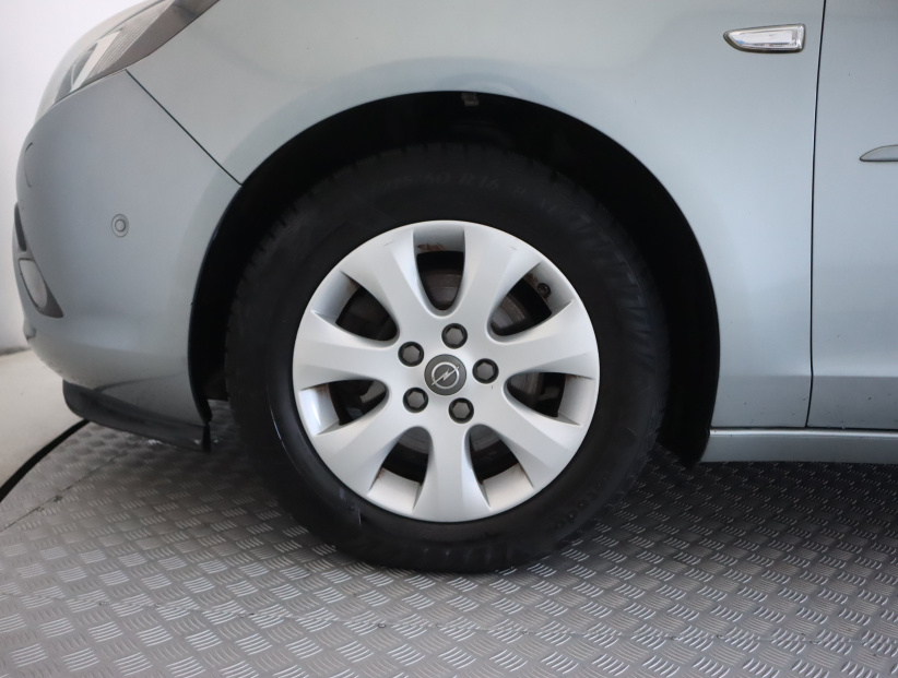 Opel Zafira Tourer, 2014