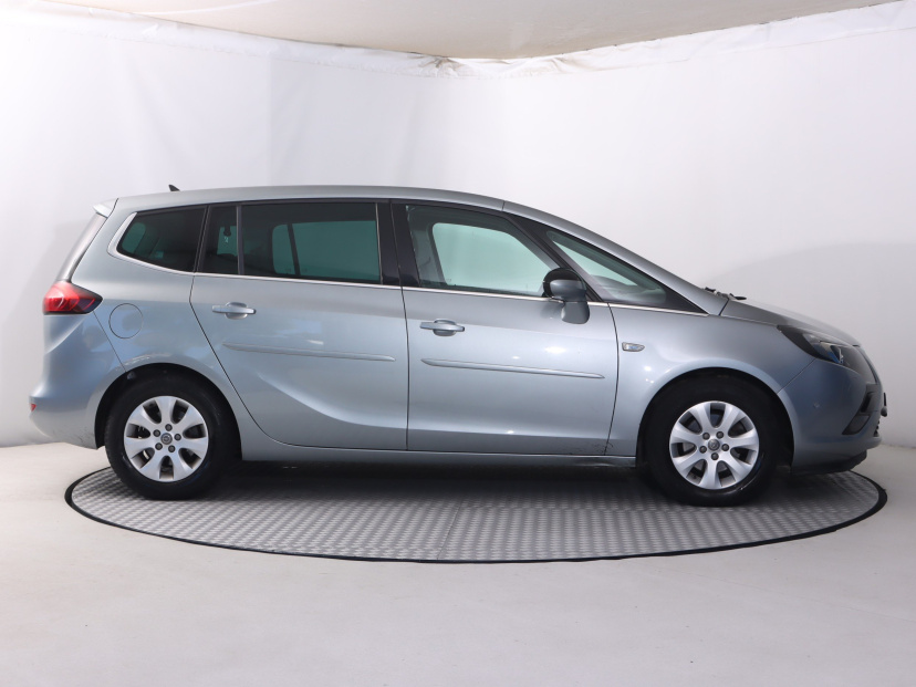 Opel Zafira Tourer, 2014