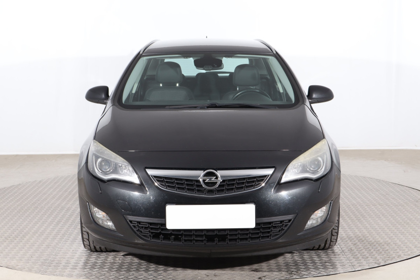 Opel Astra, 2012
