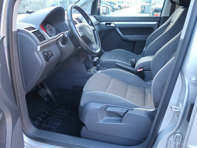 Volkswagen Touran, 2008