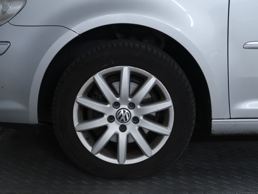 Volkswagen Touran, 2008