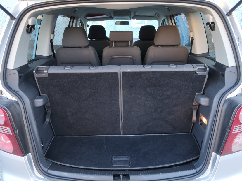 Volkswagen Touran, 2008