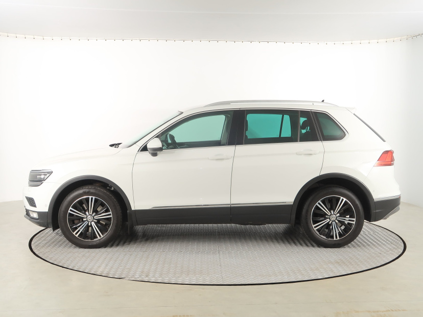 Volkswagen Tiguan, 2016