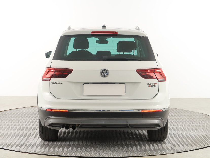Volkswagen Tiguan, 2016