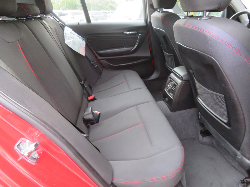 BMW 1, 2012