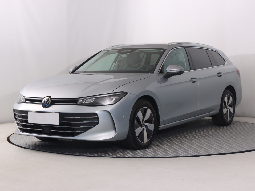 Volkswagen Passat, 2024