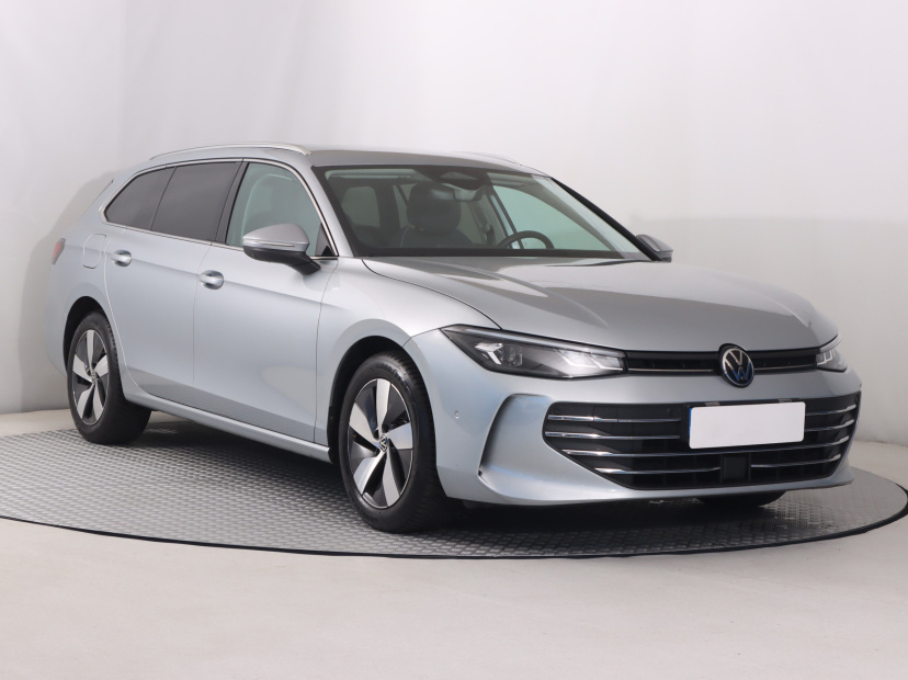 Volkswagen Passat, 2024