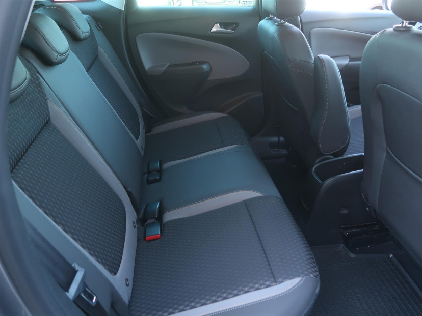 Opel Crossland, 2018
