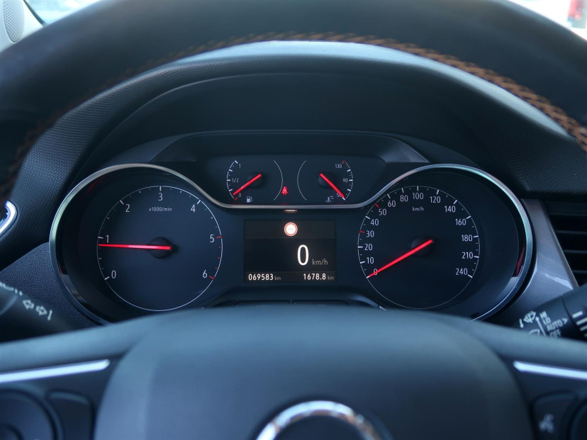 Opel Crossland, 2018