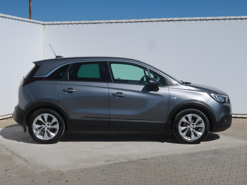 Opel Crossland, 2018