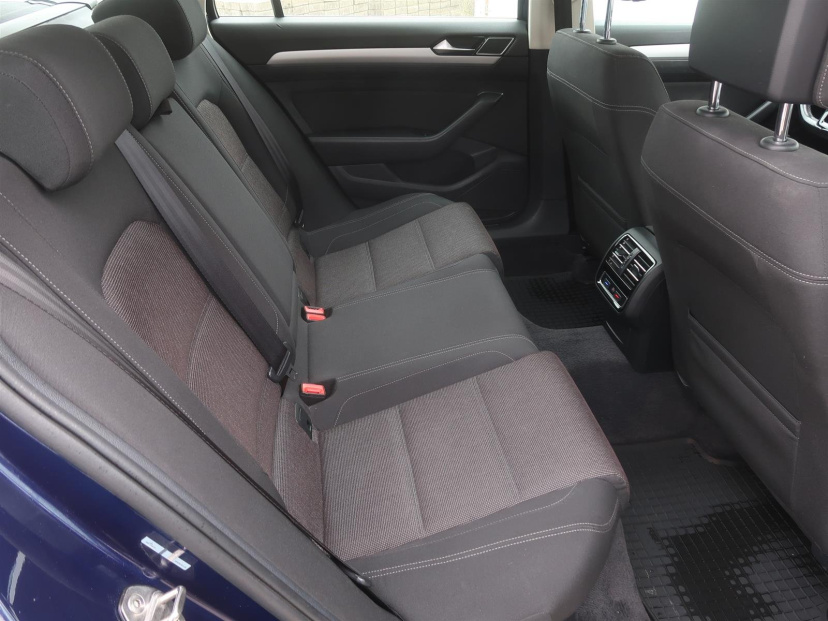 Volkswagen Passat, 2017