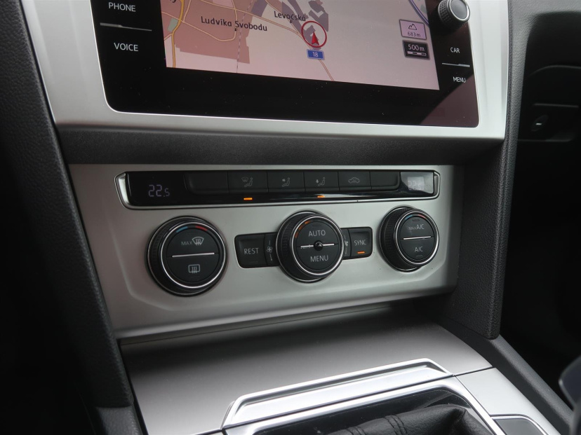 Volkswagen Passat, 2017