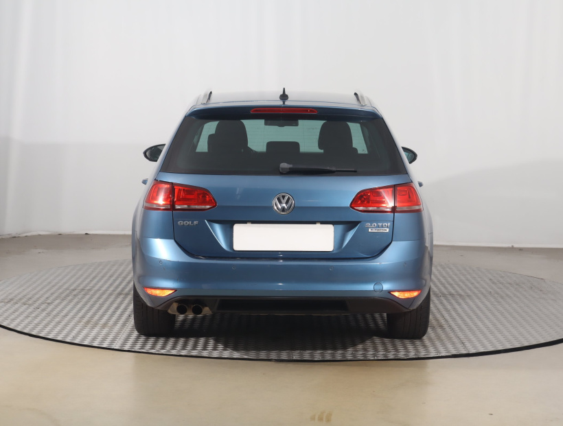 Volkswagen Golf, 2015