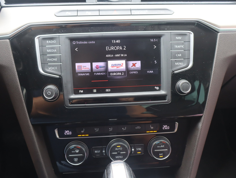Volkswagen Passat, 2015