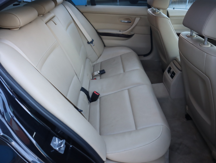 BMW 3, 2010