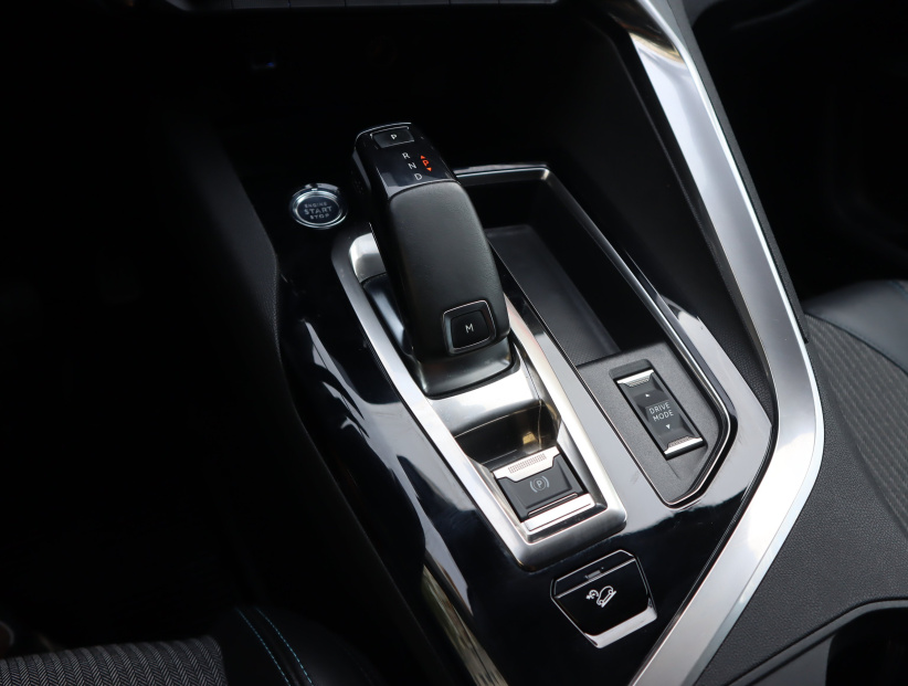 Peugeot 5008, 2021