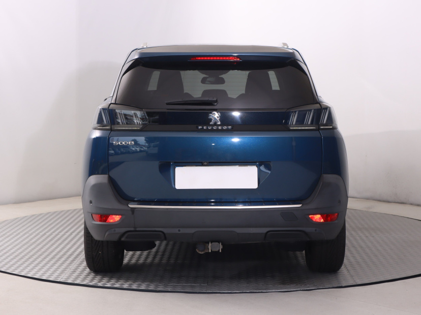 Peugeot 5008, 2021