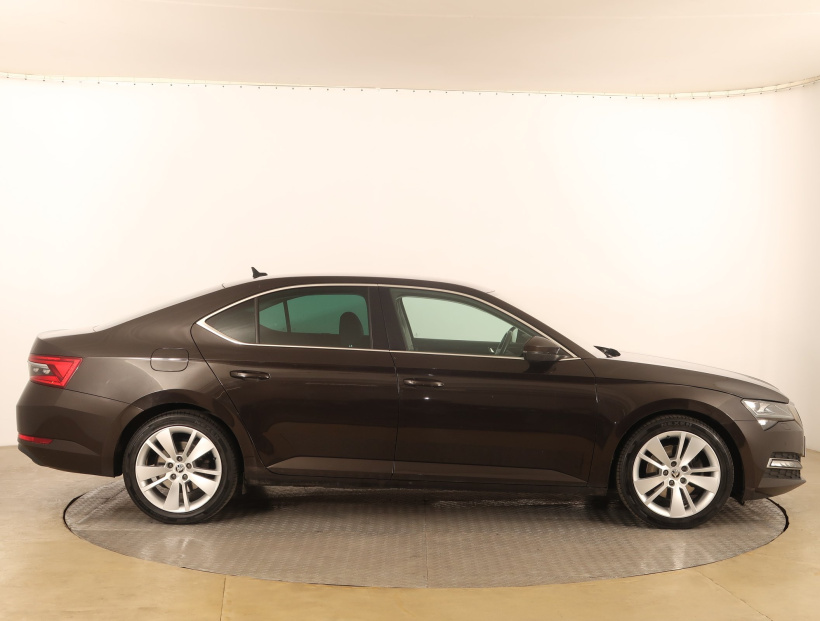 Škoda Superb, 2019