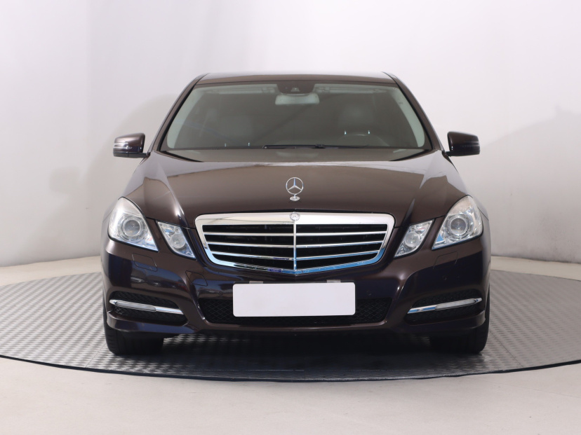 Mercedes-Benz E, 2011