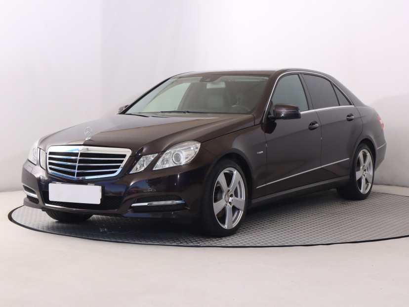 Mercedes-Benz E, 2011