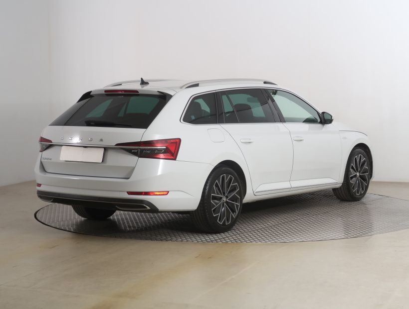 Škoda Superb, 2023