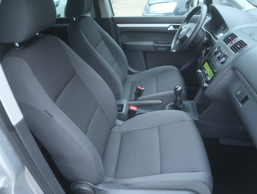 Volkswagen Touran, 2013