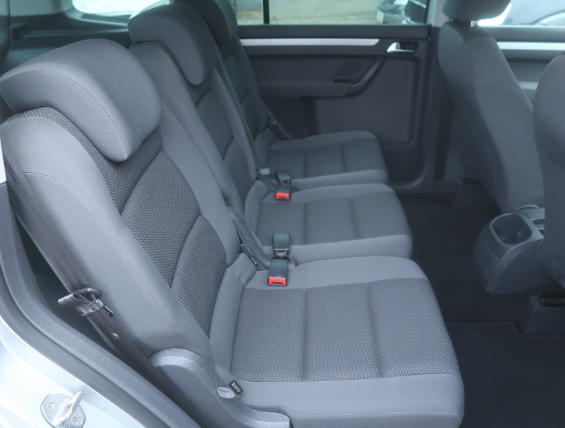Volkswagen Touran, 2013