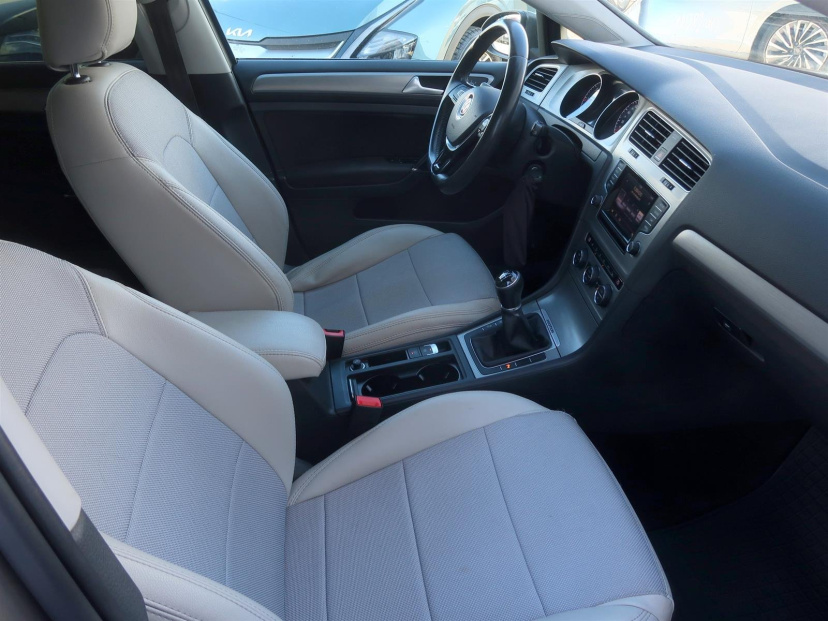 Volkswagen Golf, 2014
