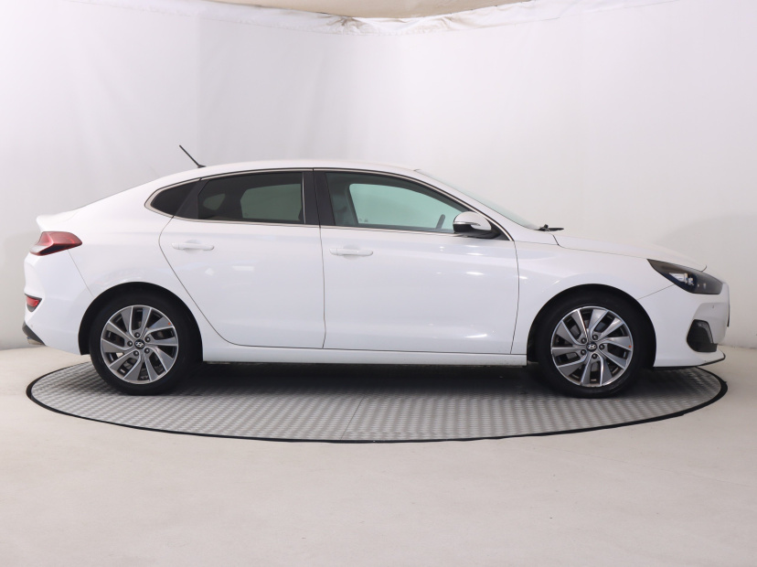 Hyundai i30 Fastback, 2018