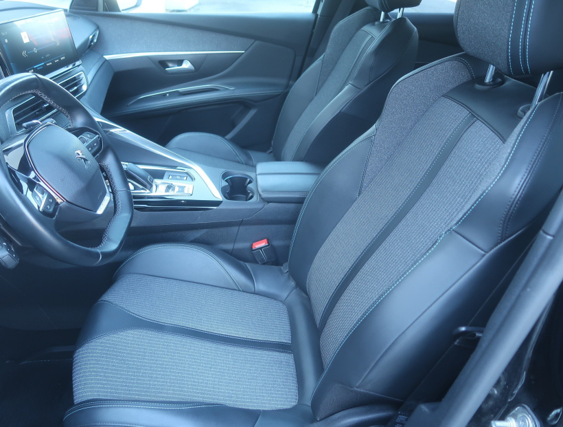 Peugeot 3008, 2021