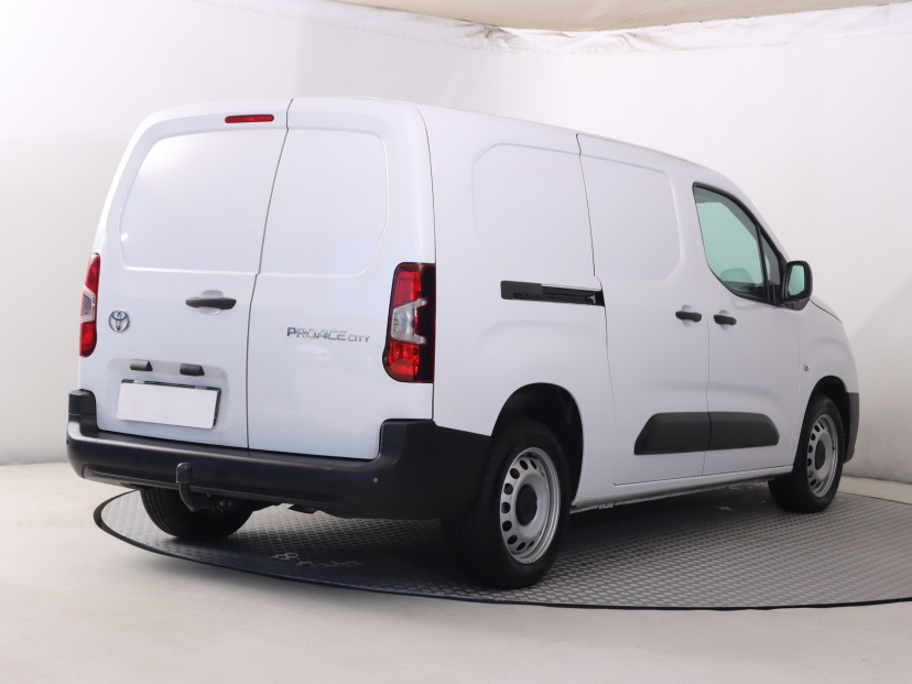 Toyota ProAce City, 2025