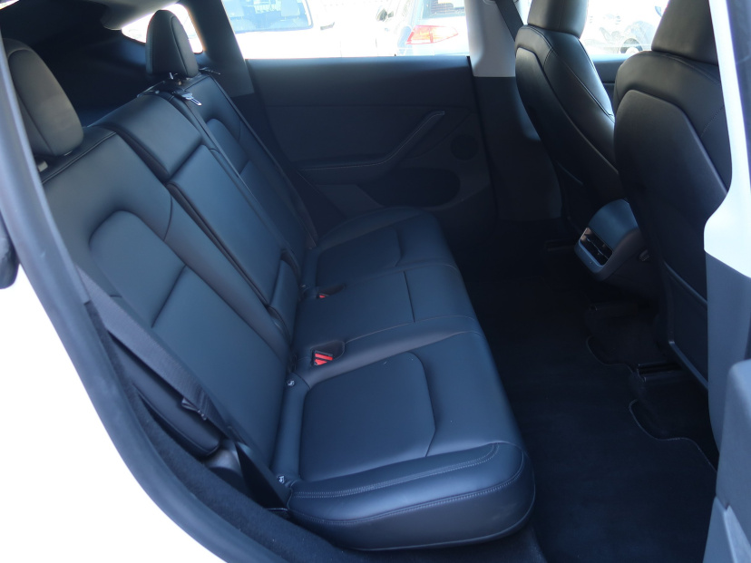 Tesla Model Y, 2023
