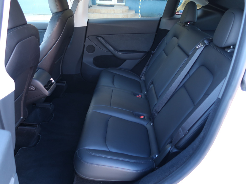 Tesla Model Y, 2023