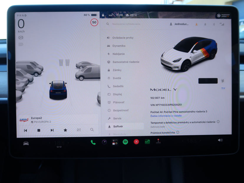 Tesla Model Y, 2023