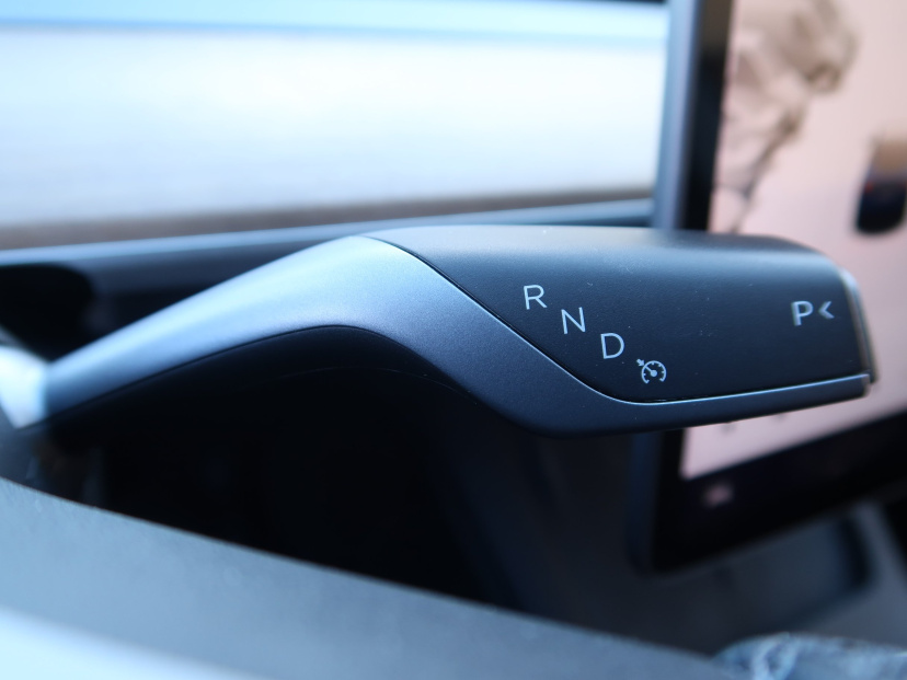 Tesla Model Y, 2023