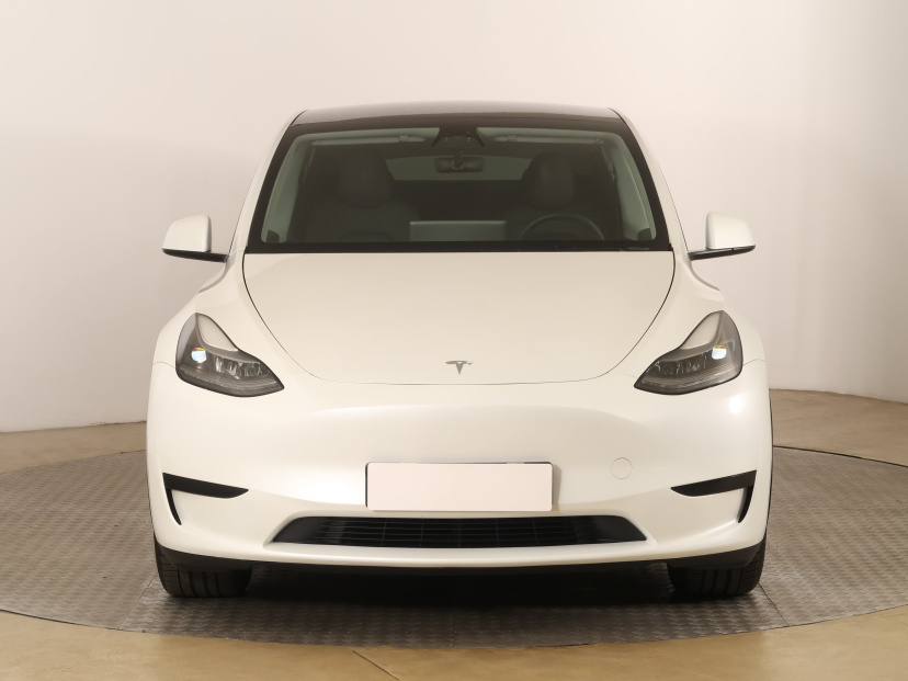 Tesla Model Y, 2023