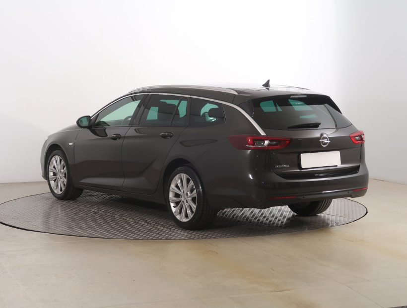 Opel Insignia, 2021