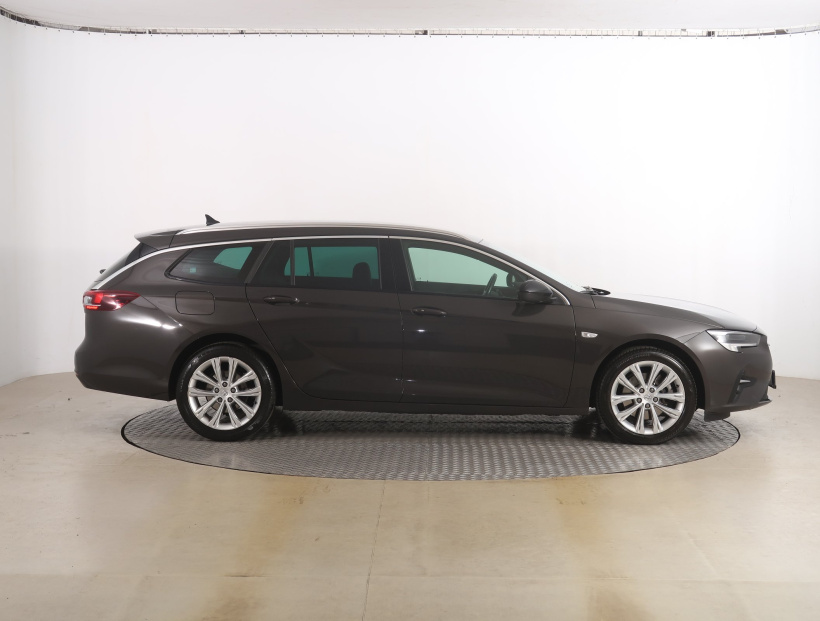 Opel Insignia, 2021